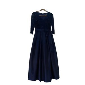 Formal quarter sleeve dress